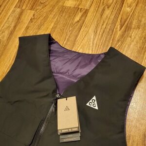 Nike ACG Skull Peak Vest Adult Unisex Large Black Purple Reversible Primaloft